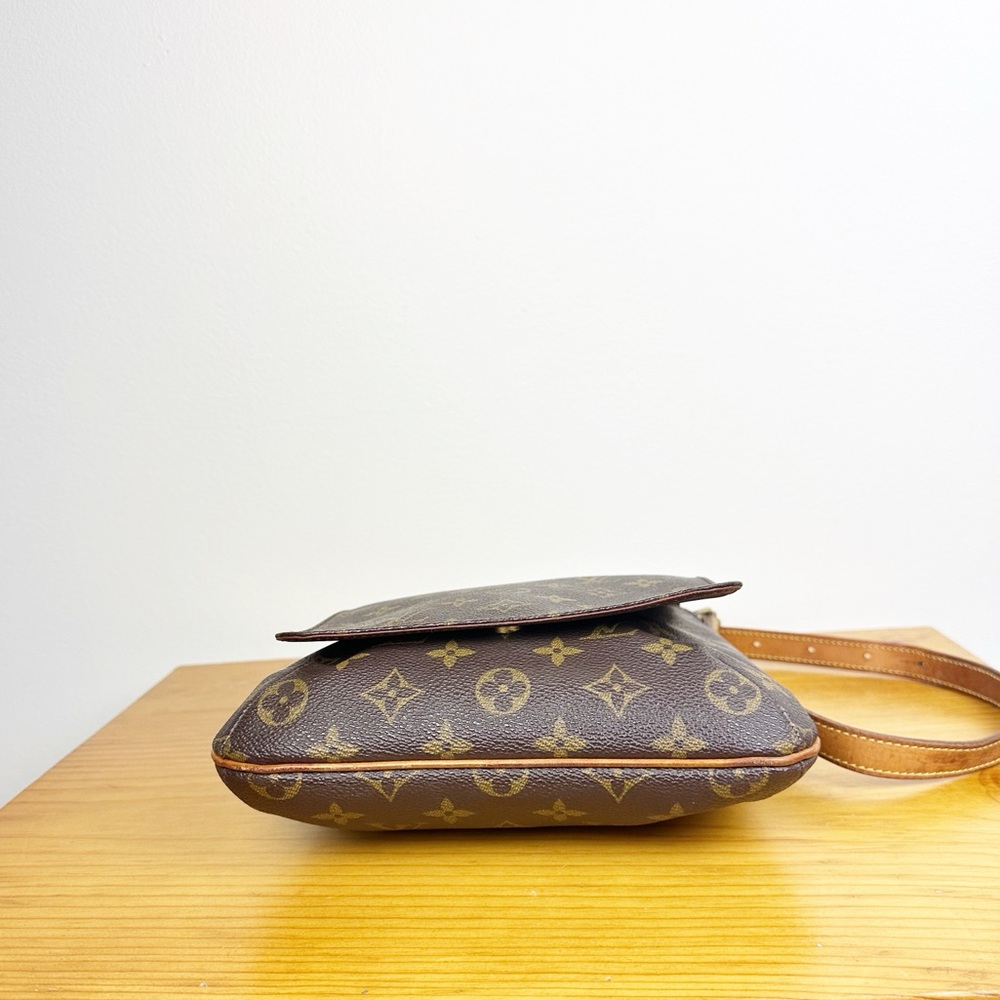 Louis Vuitton Monogram Musette Salsa Short Shoulder Bag - Picture 4 of 15
